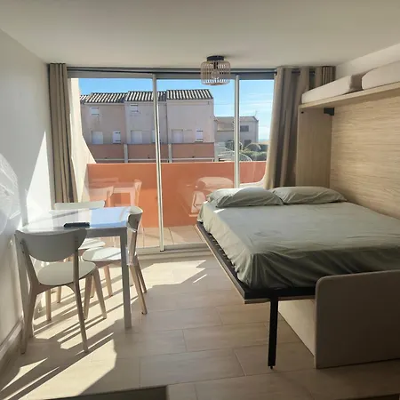 Apartment Le Patio Du Soleil - Climatise Proche Le Grau-d'Agde